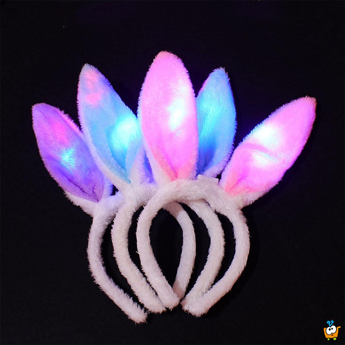 Plišani rajf sa svetlucavim ušima