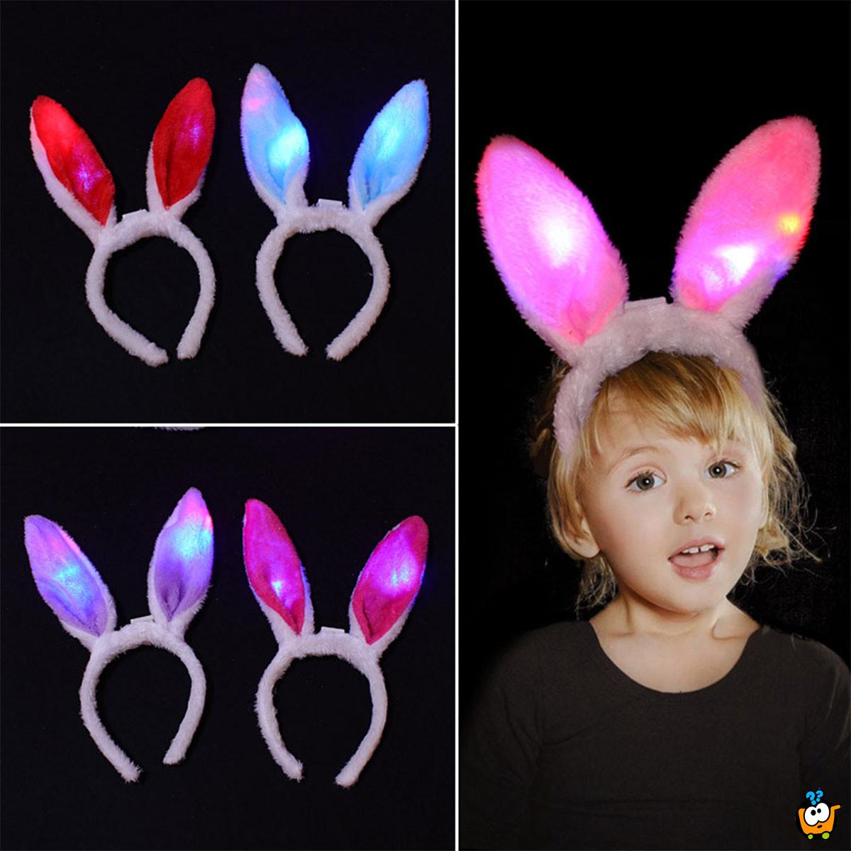 Plišani rajf sa svetlucavim ušima