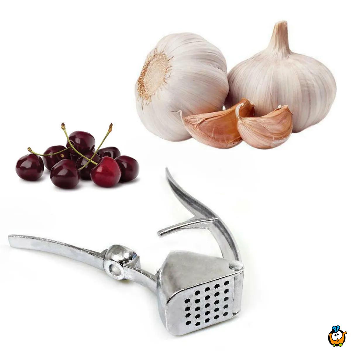 Garlic press - metalna presa za beli luk