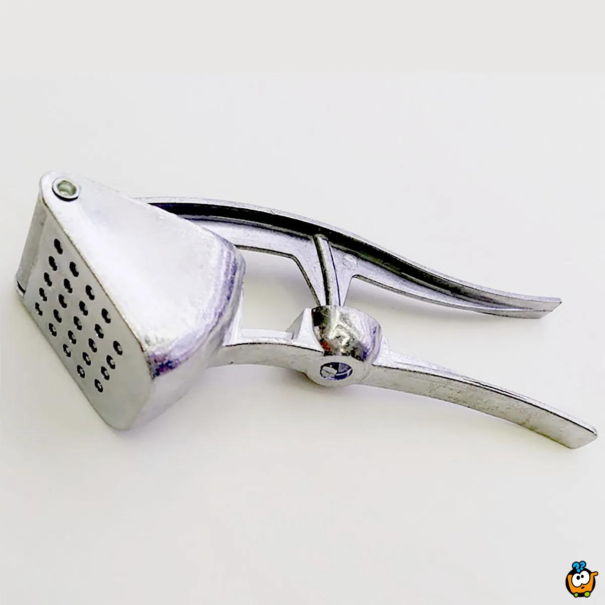 Garlic press - metalna presa za beli luk