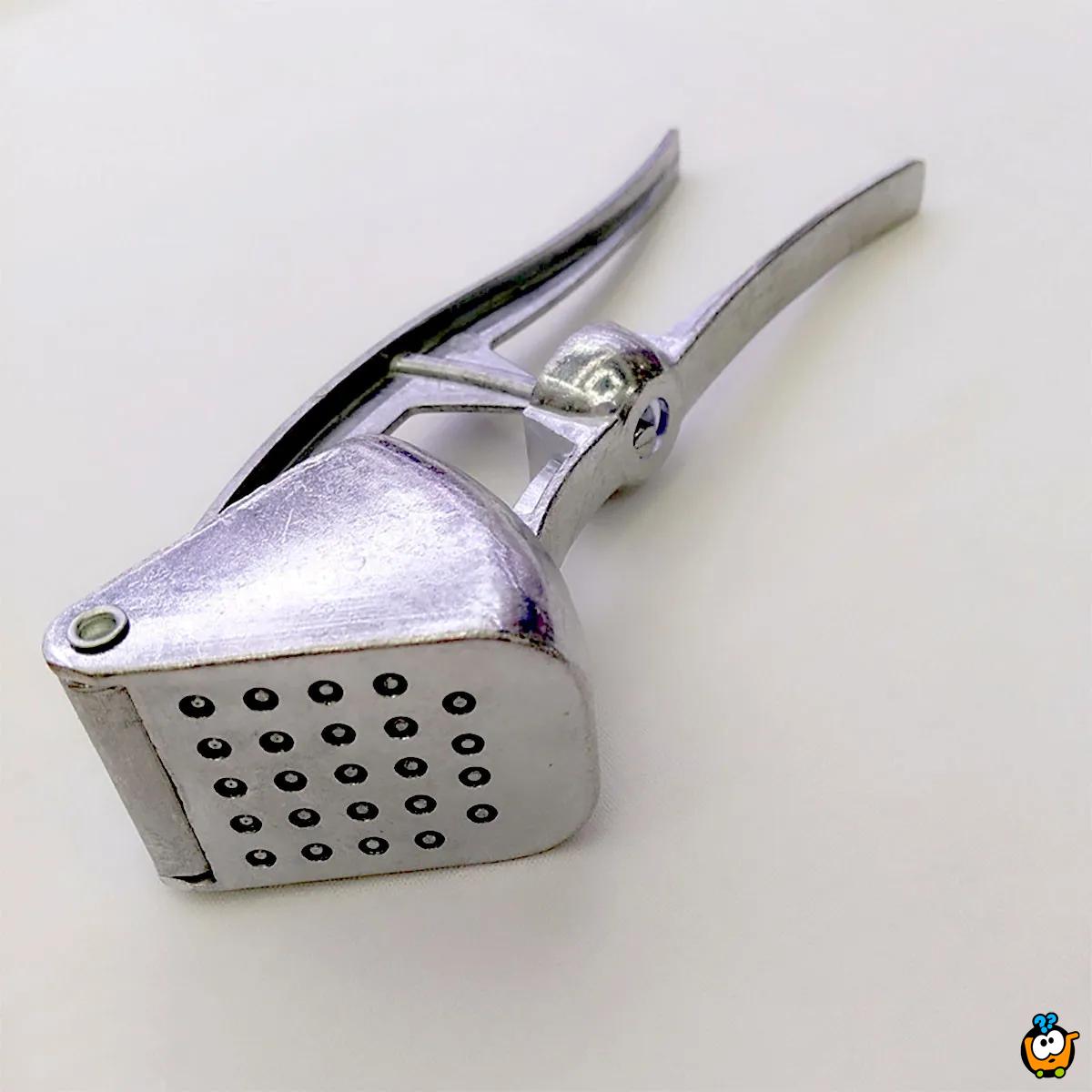 Garlic press - metalna presa za beli luk