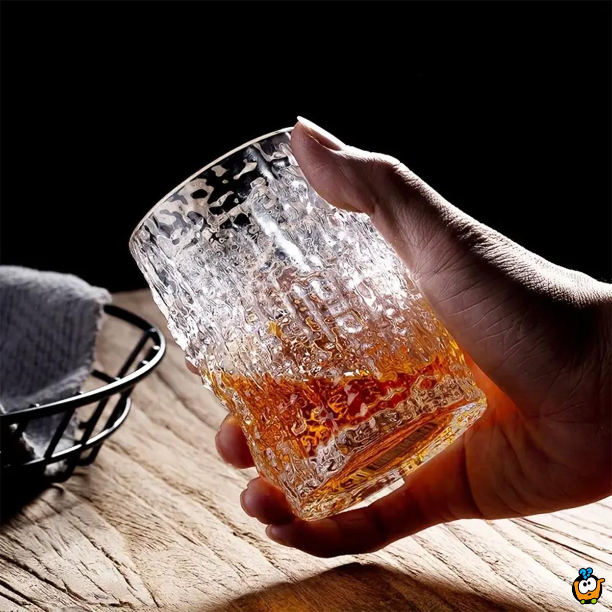 Bark Glass 400ml - Staklena čaša reljefnog dizajna 