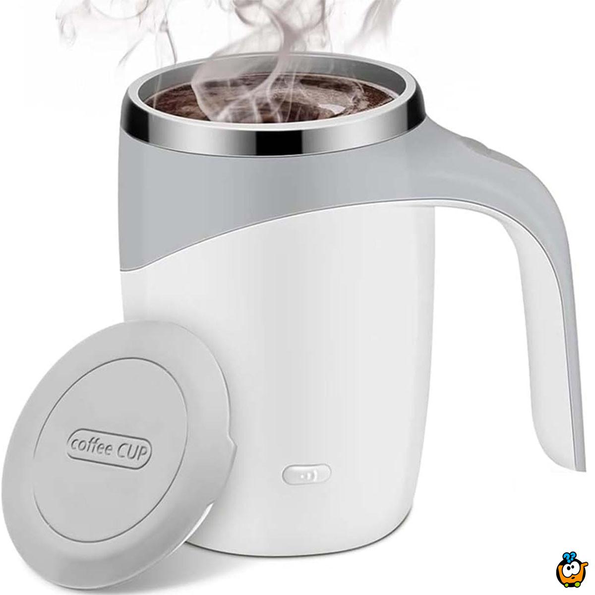 Šolja koja sama meša kafu