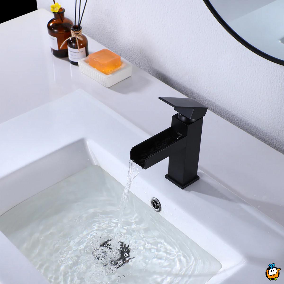 Elegantna crna slavina - baterija za lavabo
