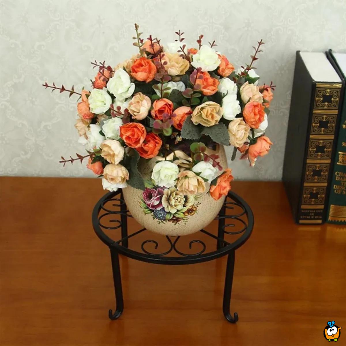 Dekorativni stalak za cveće sa nogarama