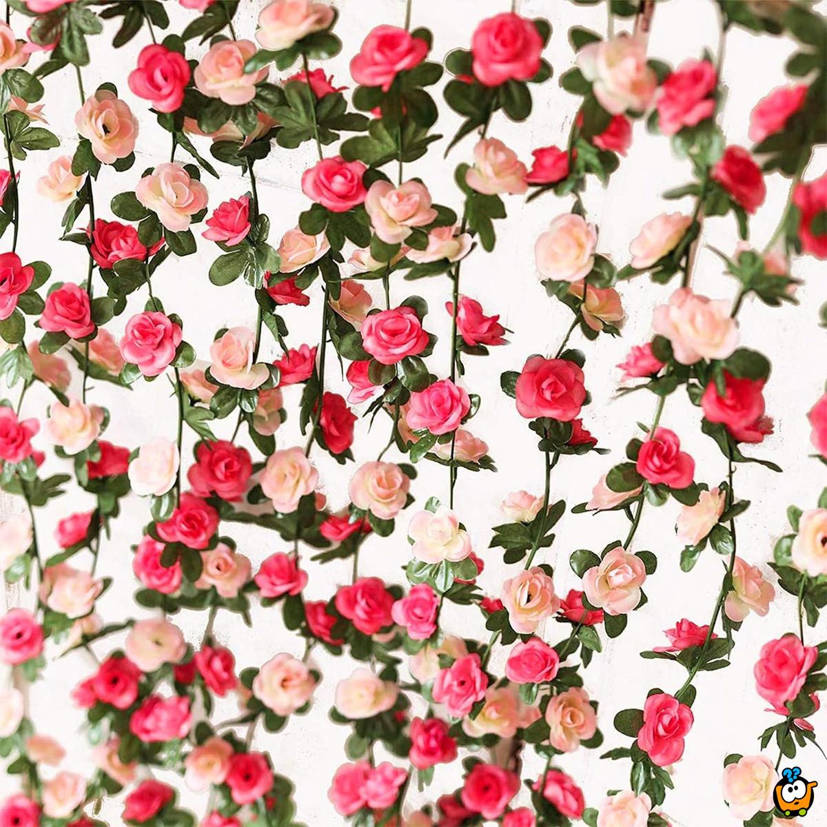 Pink-White Rose Vine - venac veštačkih ruža u roze i pink nijansama sa zelenilom