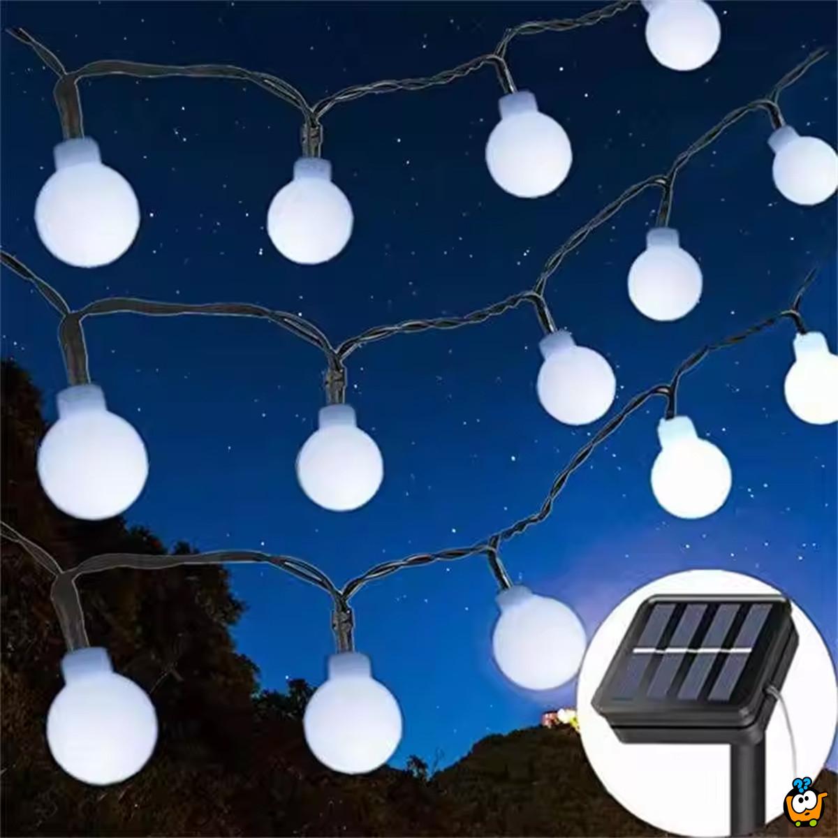 Bele solarne lampice u nizu 9m - svetlosna magija za dekoraciju