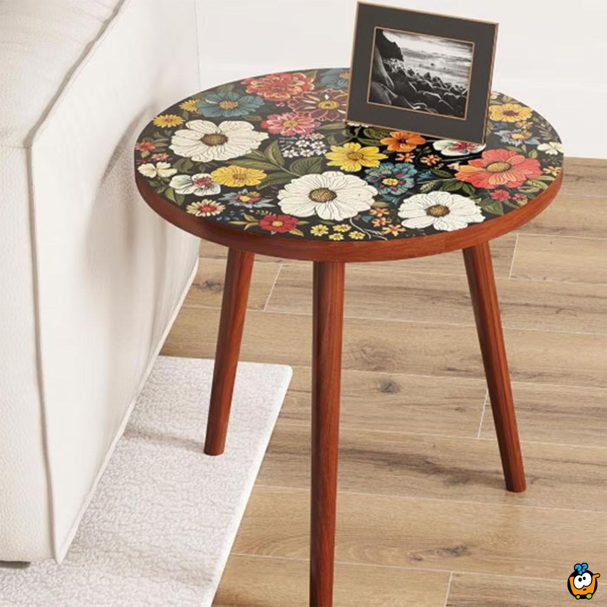 Flower Touch - Drveni retro stočić