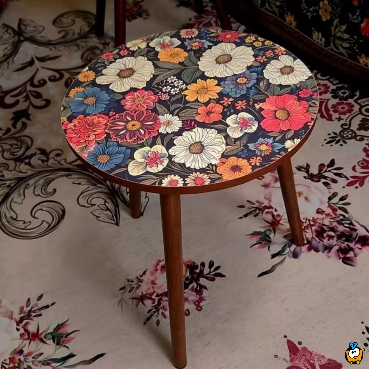 Flower Touch - Drveni retro stočić