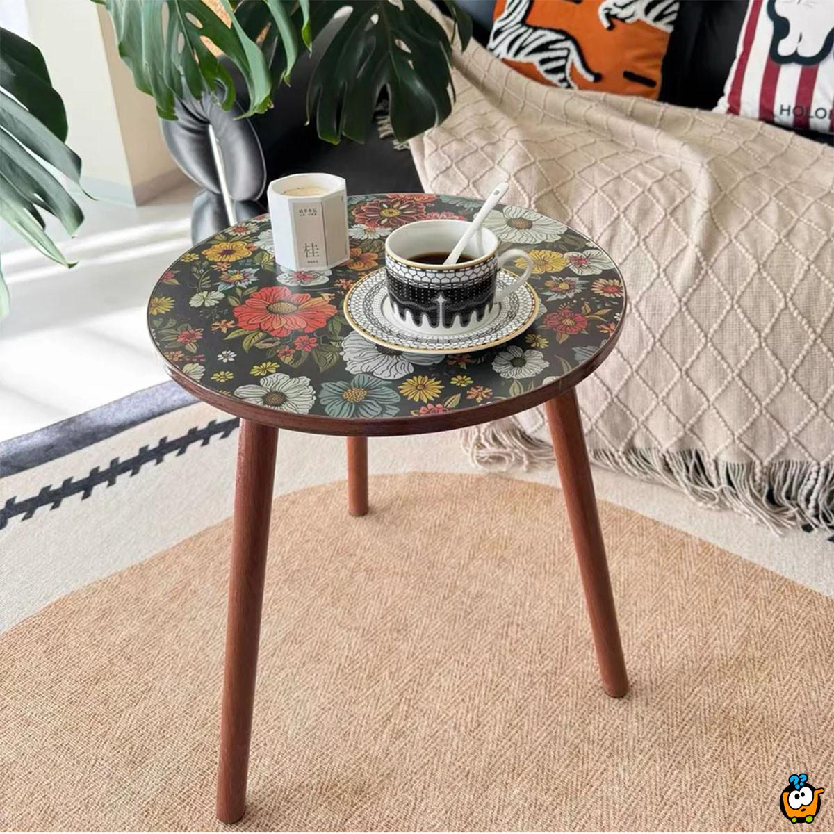 Flower Touch - Drveni retro stočić