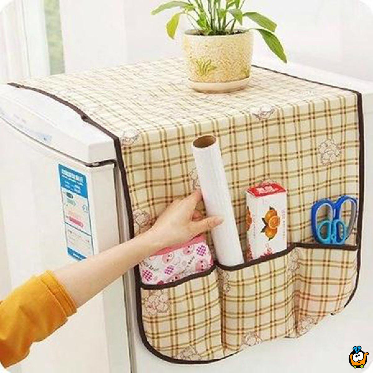 Multiple-use dust cover - Univerzalni prekrivač sa džepovima
