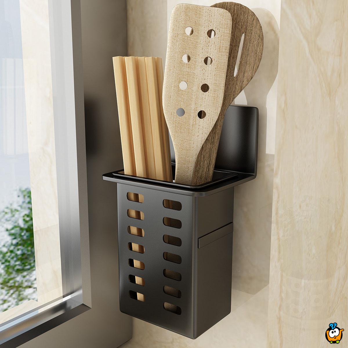 Minimalistička zidna polica za savršen red