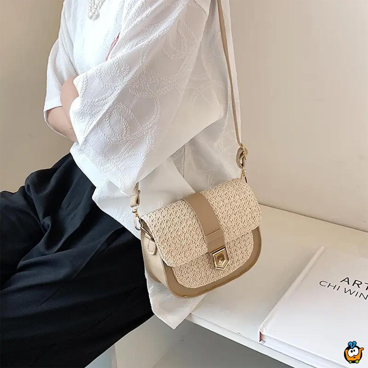 Pletena mini torbica boho izgleda