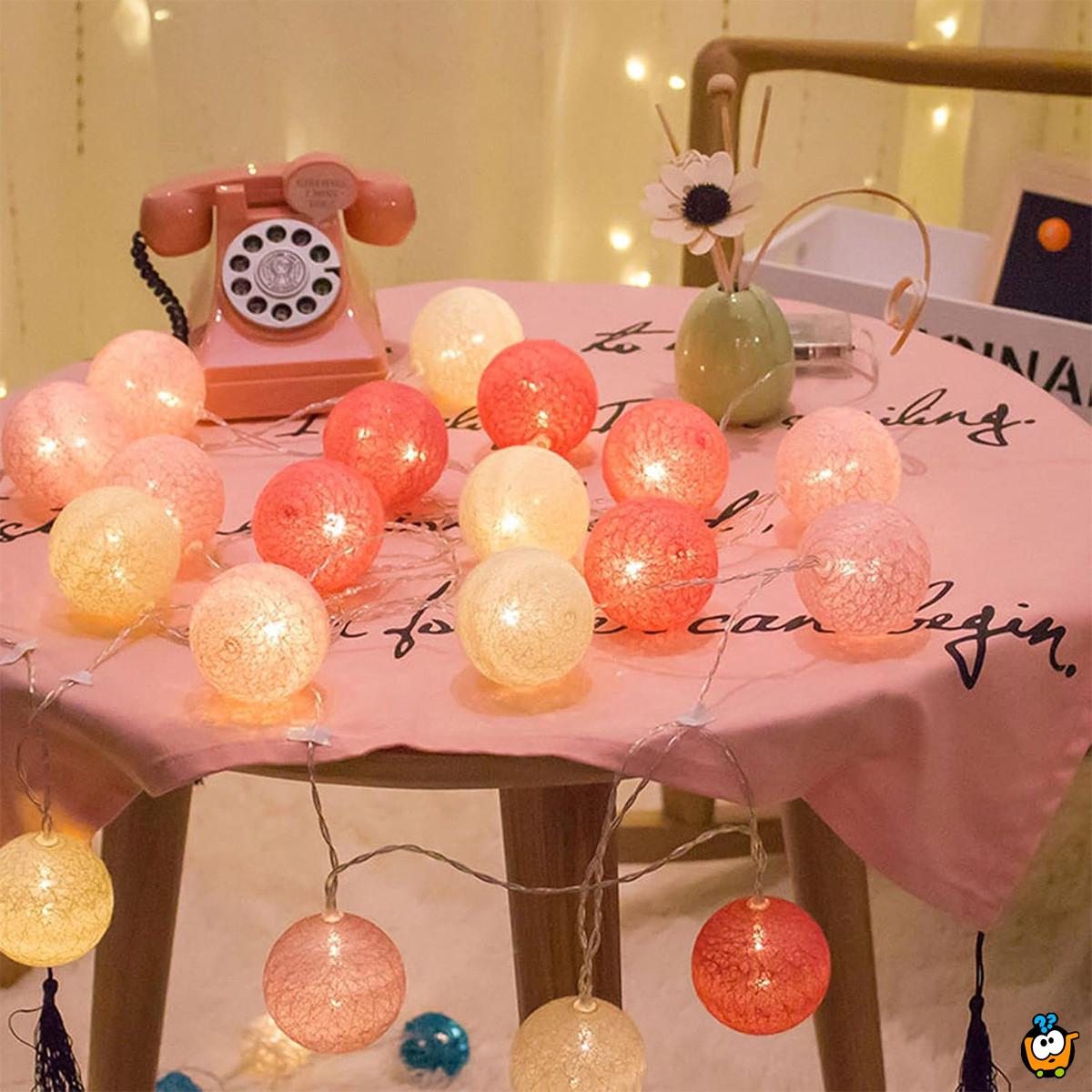Pink Fairy lights – Svetleće roze i bele kugle za čaroban ambijent