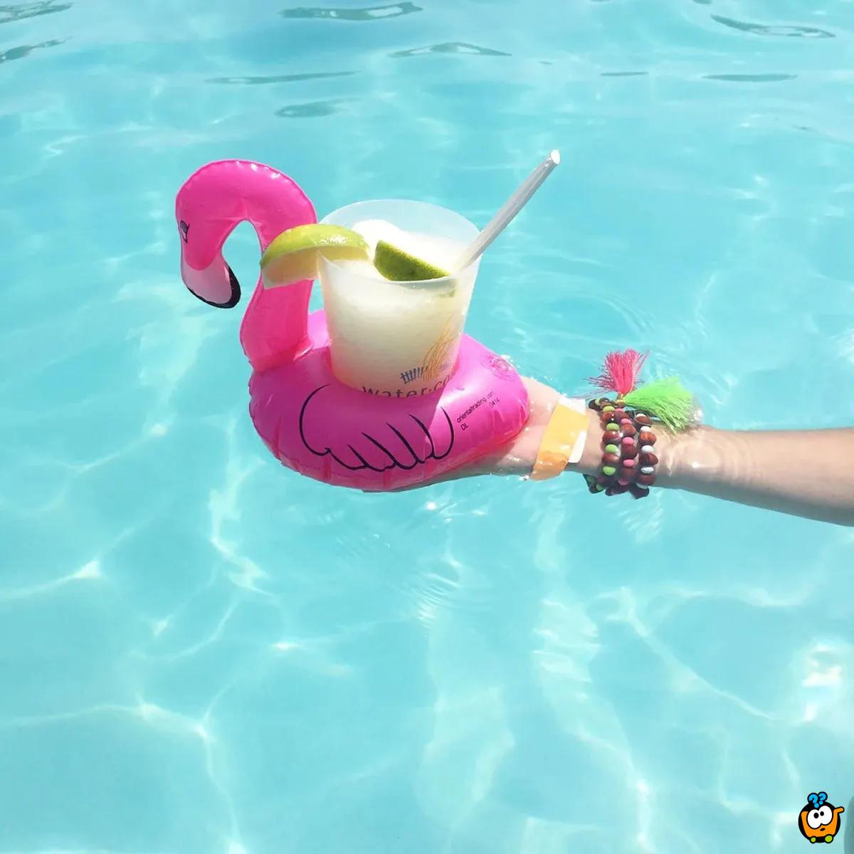 Flamingo držač pića u vodi - na naduvavanja