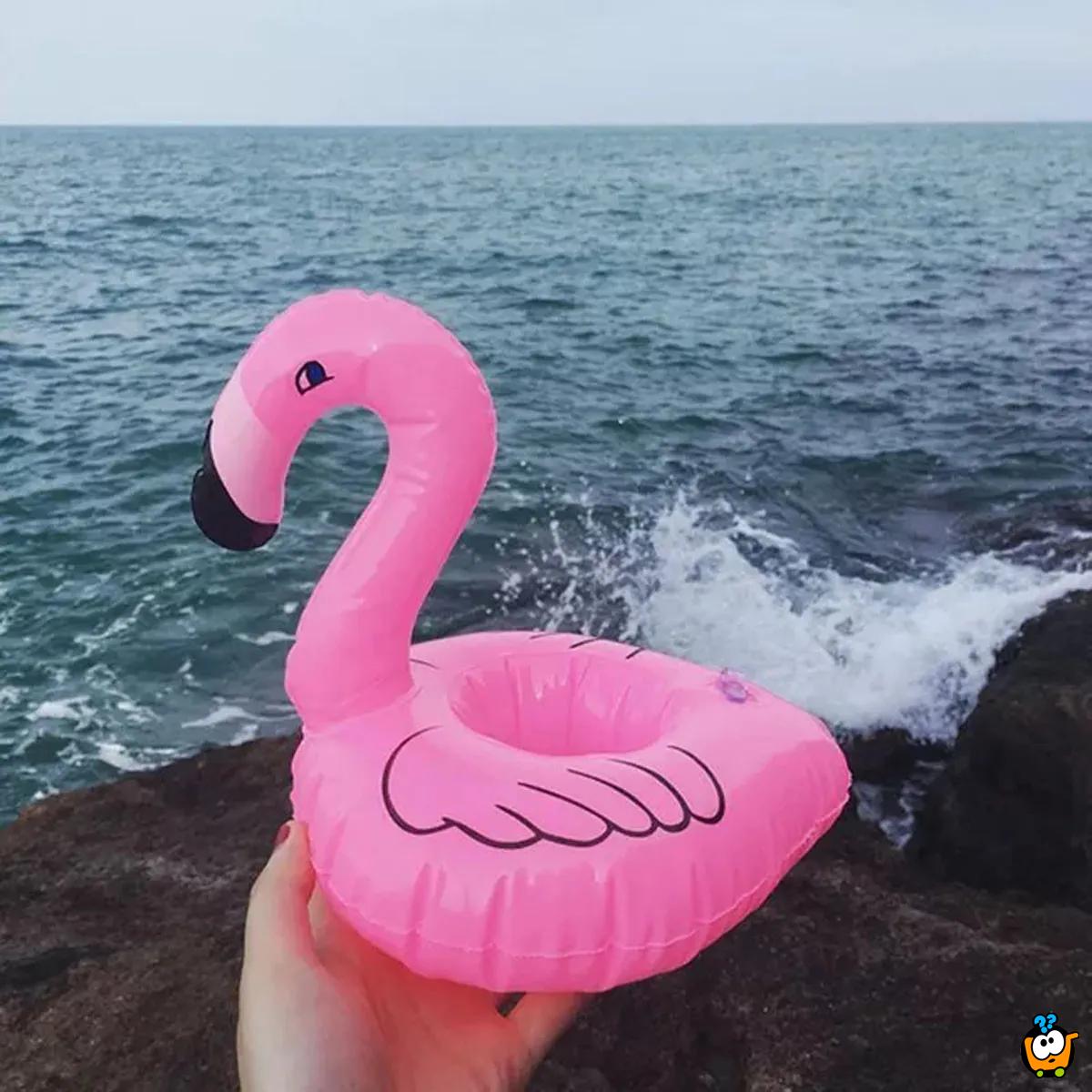 Flamingo držač pića u vodi - na naduvavanja