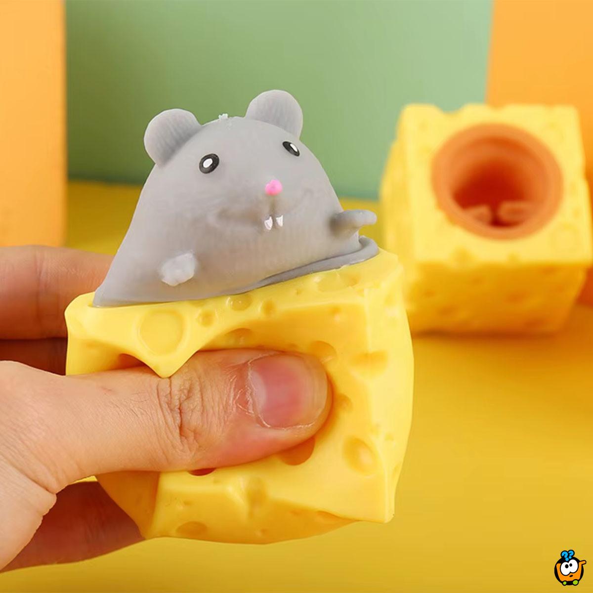 Squeeze Toy - Stisni kocku sira i iznenadi se