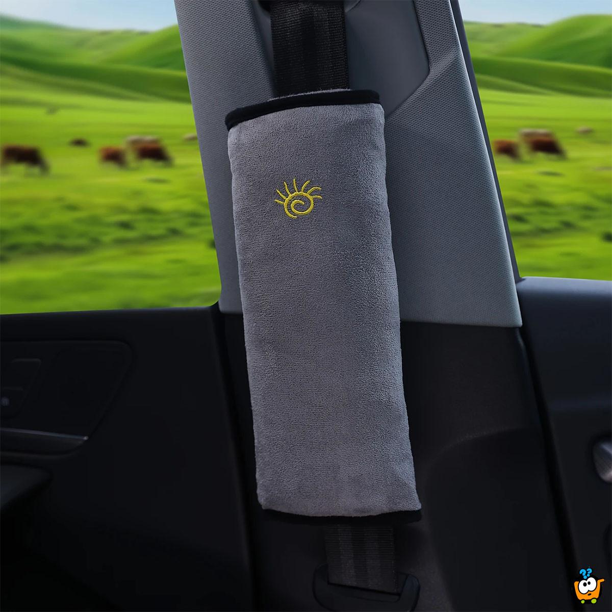 Plišani jastuk za auto-pojas