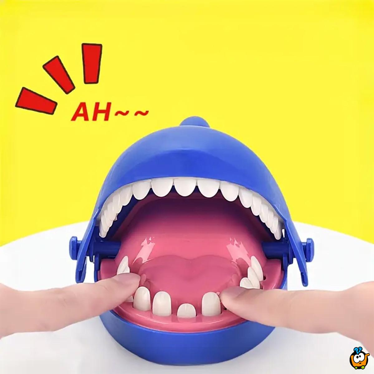 Igra za decu Shark Dentist  - Koji zub boli malu ajkulicu