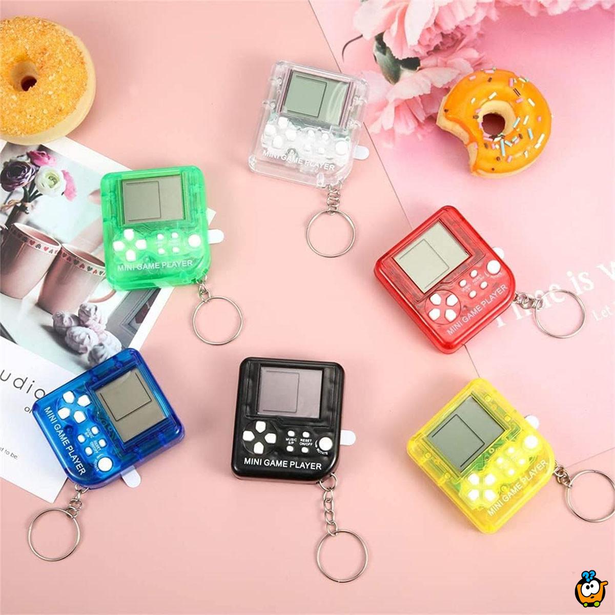 Gaming Privezak - Retro džepna konzola