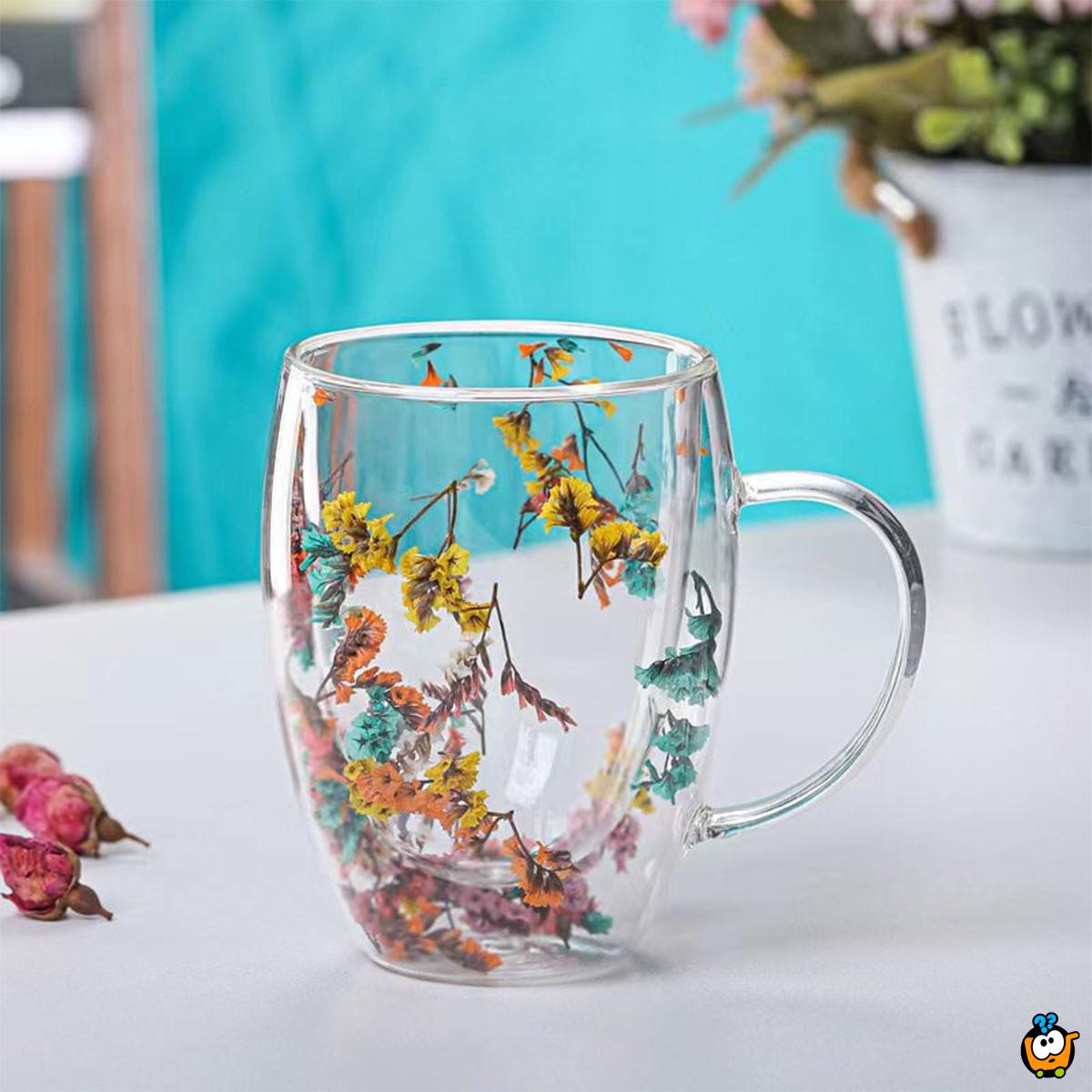 Elegantna šoljica sa duplim dnom cvetnog dezena