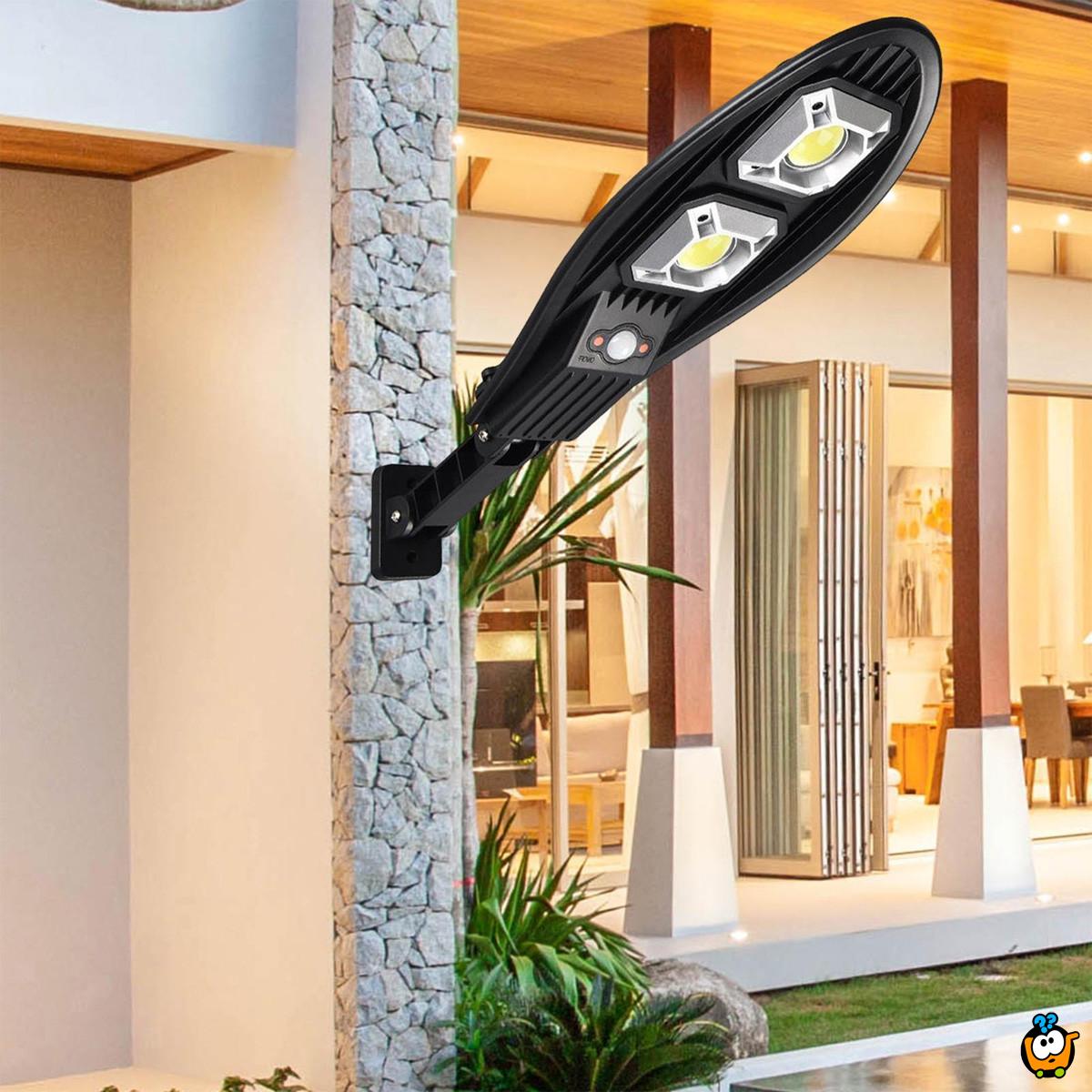 Solarni LED reflektor za spoljašnju upotrebu