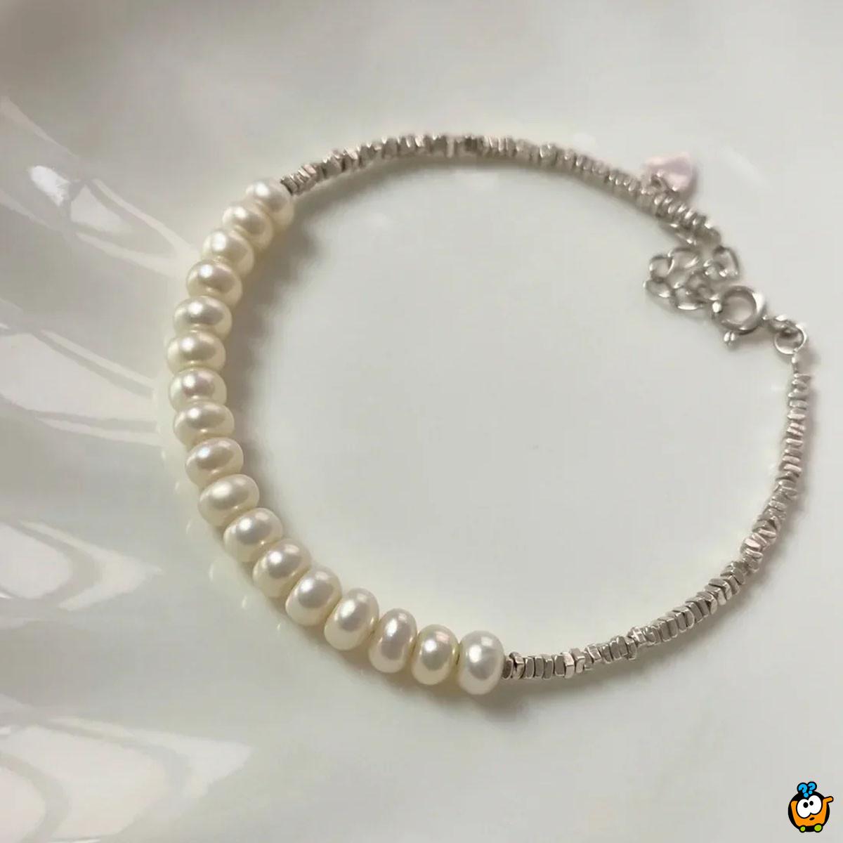 Silver and pearls - narukvica sa bisernim i srebrnim nizom