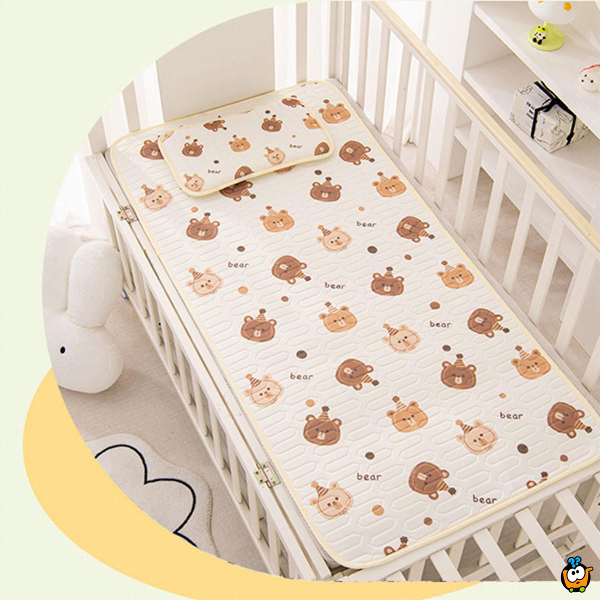 Prozračna i rashladna posteljina za krevetac sa motivima medvedića
