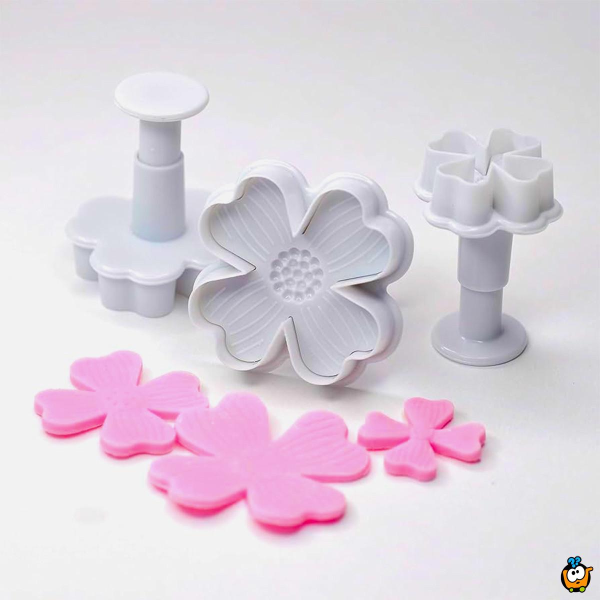 Cookie cutter – 3 u 1 cvetne modle za testo