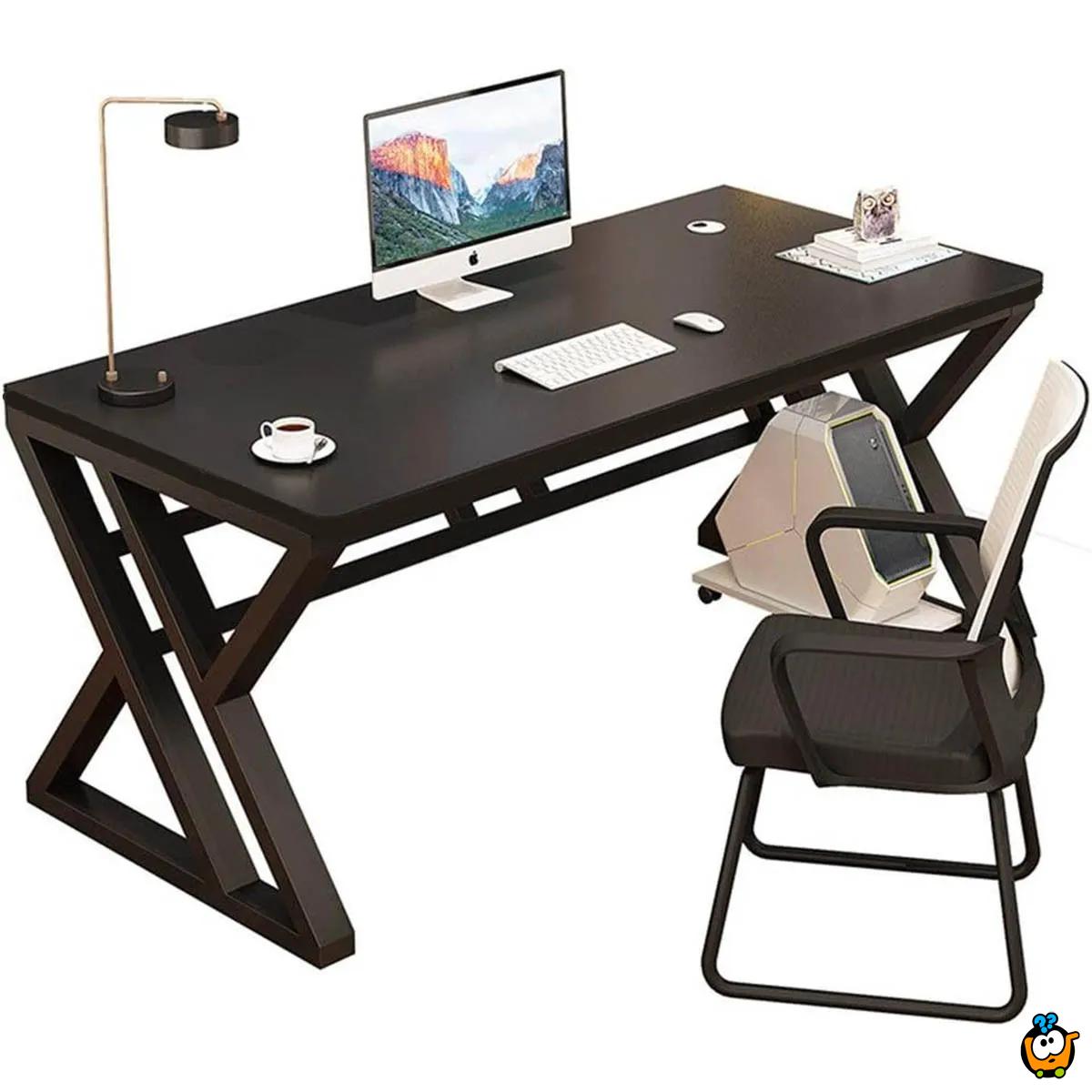 Računarski sto za udoban rad u crnoj boji