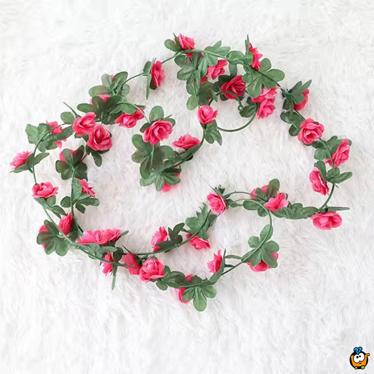 ALL PINK Vine Rose - venac veštačkih ruža u pink boji sa zelenilom