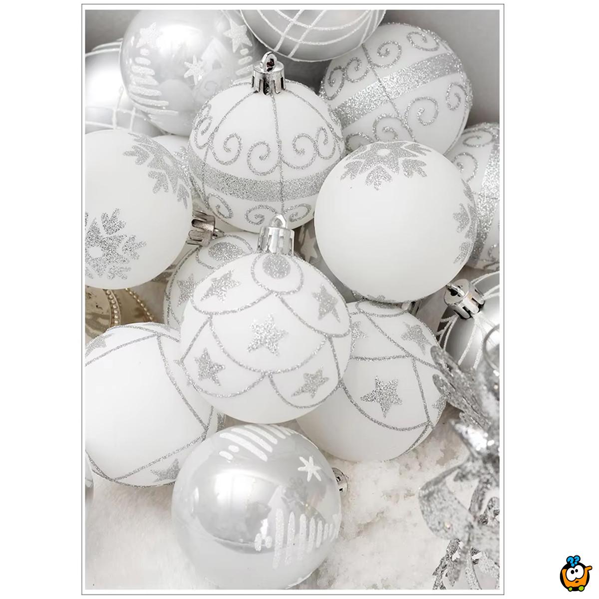 Silver Glow - Set od 6 srebrnih ukrasnih kugli za jelku sa svetlucavim šarama