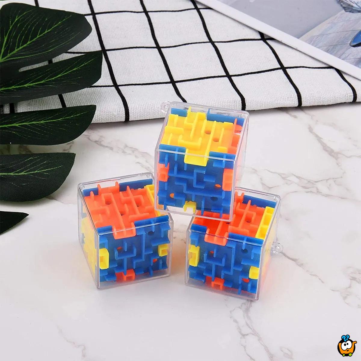 Magic cube - rotirajuća lavirint kocka