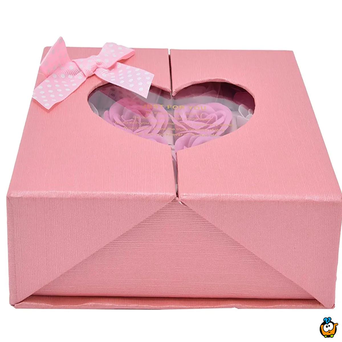 Poklon set ukrasnih sapuna - Pink ruža